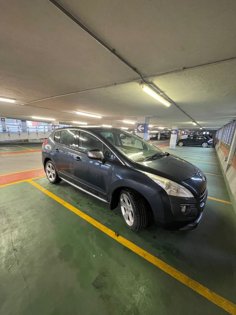 Peugeot, 3008, Hatchback, 2012, Manual, 1560 (cc), 5 doors