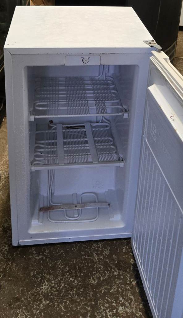 Currys ESSENTIALS CUF50W18 Under counter FREEZER, Mini Freezer - White 