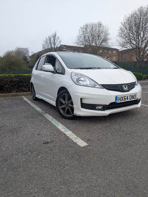 Honda Jazz SI 2014 Facelift 1.4litre engine - Manual