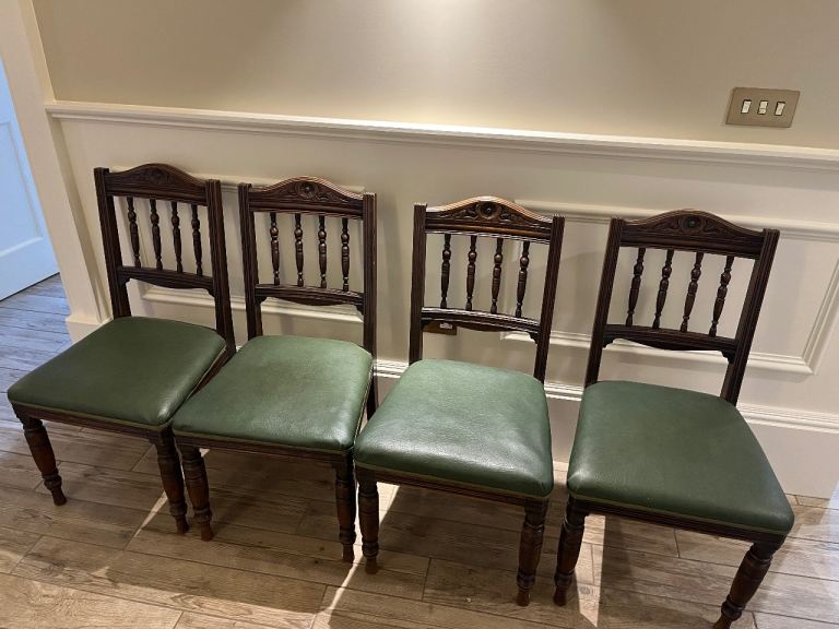 4 beautiful antique chairs 