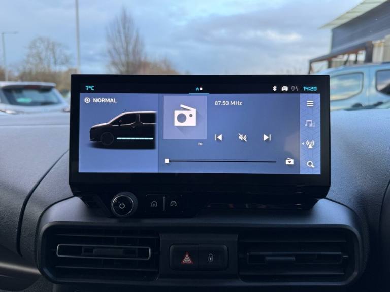 2025 Citroen Berlingo 100kW Plus XL 52kWh 5dr Auto [7 Seat] MPV ELECTRIC Automatic