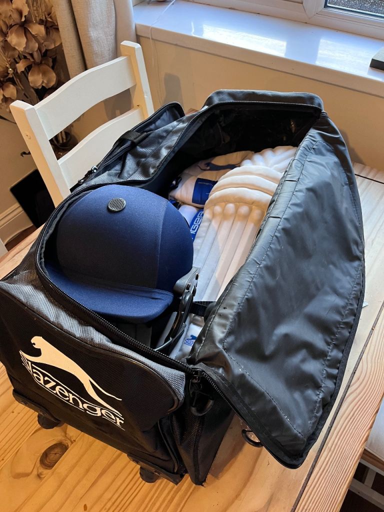 image for Complete cricket kit for beginners 