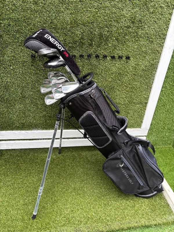 Srixon WR Iron Set with Titleist 975F, Hippo Utility & New Masters Stand Bag UK delivery available