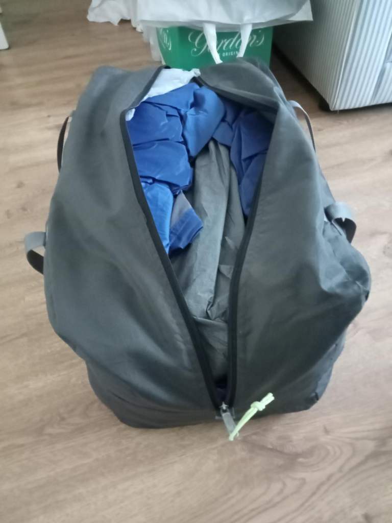 Hi Gear Atakama 5 five person tent