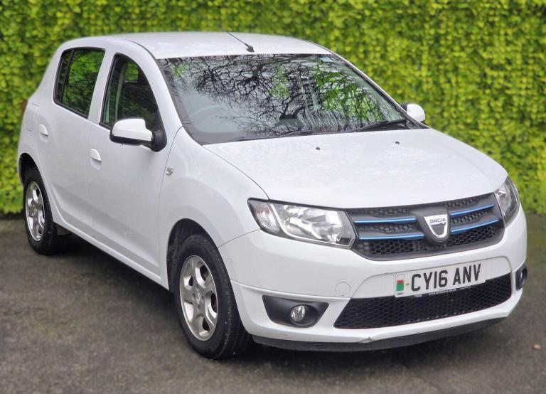 2016 Dacia Sandero 0.9 TCe Laureate Euro 6 (s/s) 5dr HATCHBACK Petrol Manual