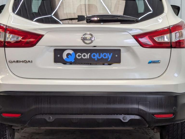 2015 Nissan Qashqai 1.5 Qashqai N-Tec+ dCi 5dr SUV Diesel Manual