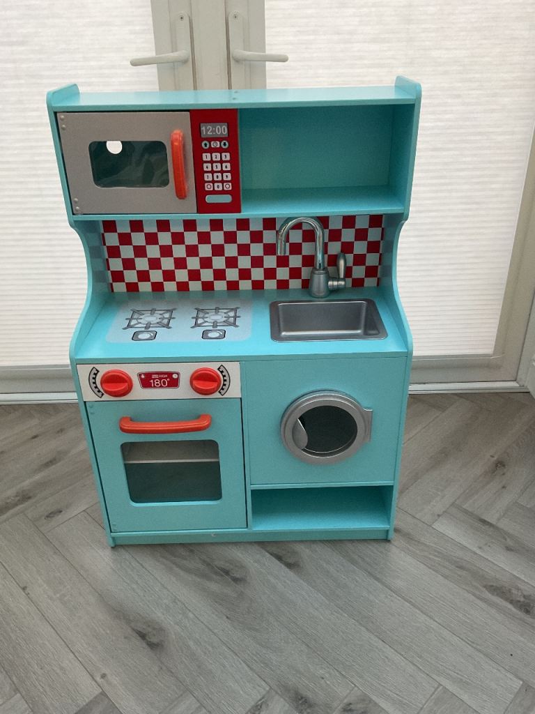 GLTC play kitchen