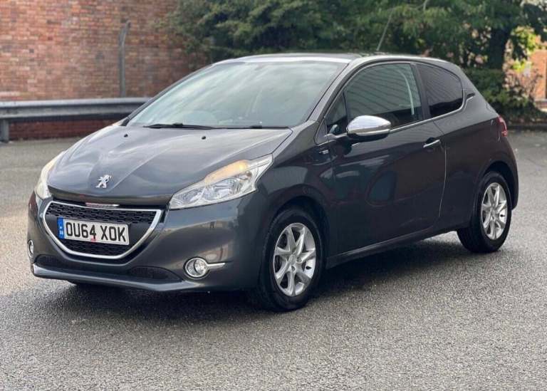 2014 Peugeot 208 1.2 VTi Style 3dr HATCHBACK PETROL Manual