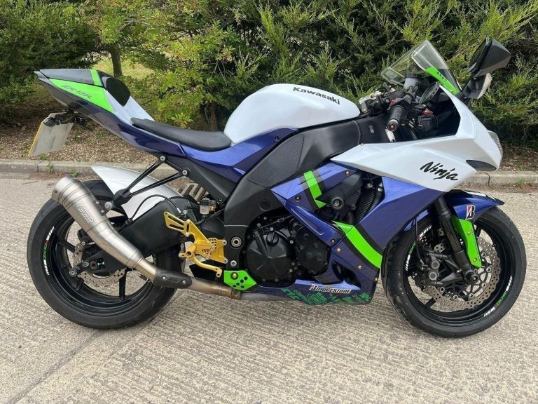 2009 59 KAWASAKI ZX10R NINJA E9F ZX 1000 ZX10 WHITE SPORTS NEW MOT HPI CLEAR