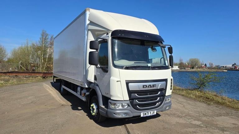 2021 DAF Trucks LF180 Day Cab Box Truck with Automatic Gearbox