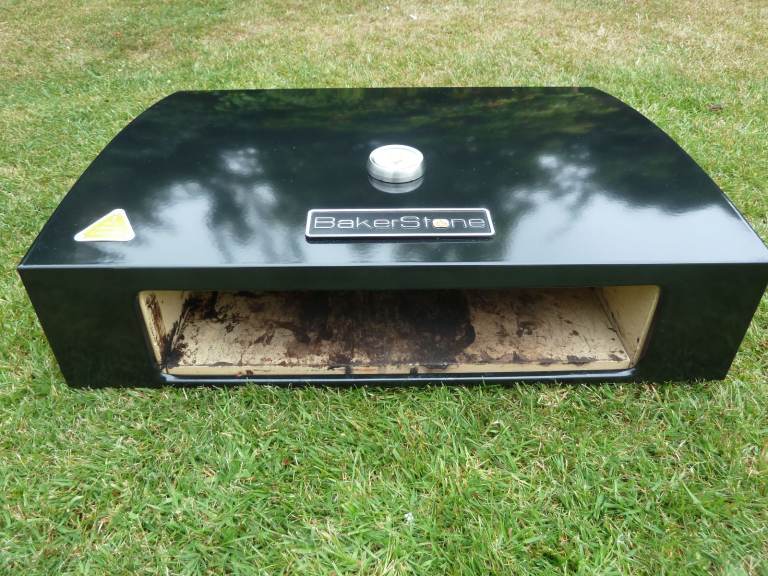 BakerStone Pizza Oven for Gas Barbeques