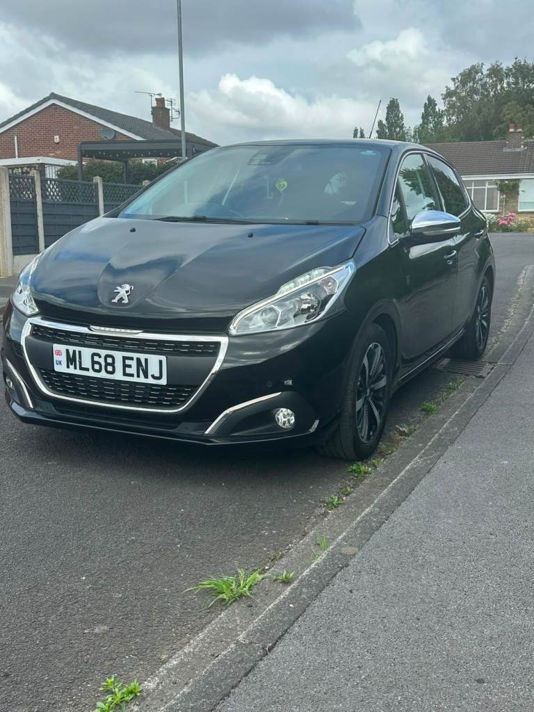 Peugeot, 208, Hatchback, 2018, Manual, 1199 (cc), 5 doors