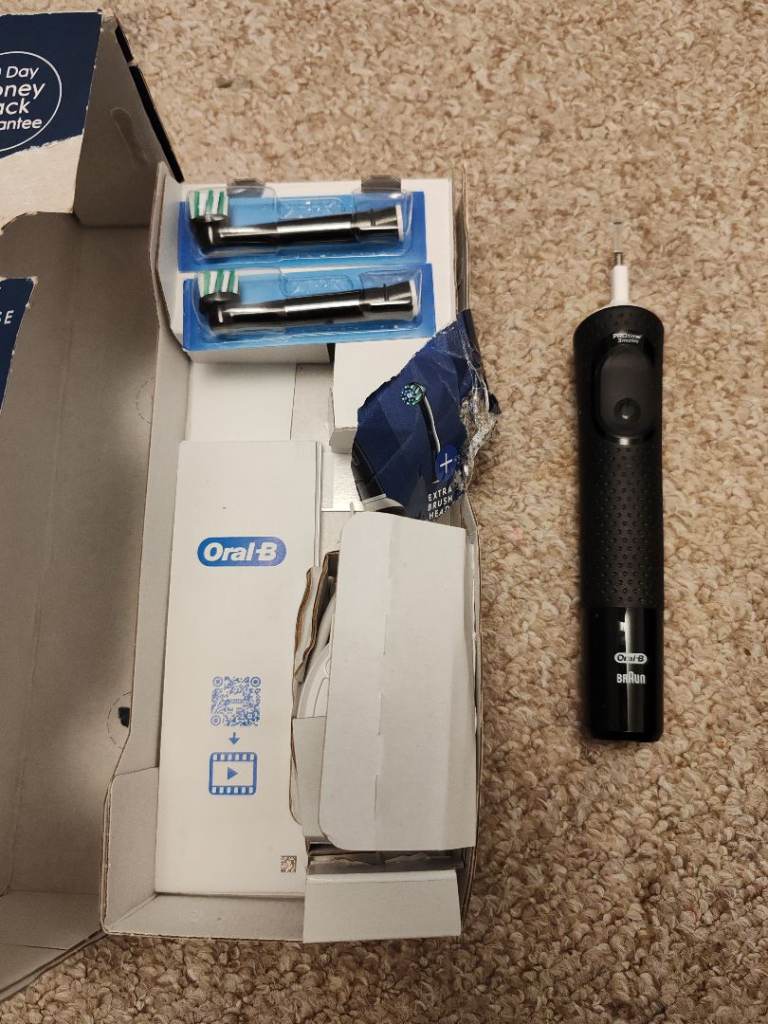 Oral B electric toothbrush brand new 