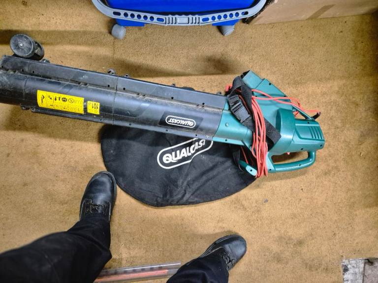 Qualcast Leaf/ grass Blower