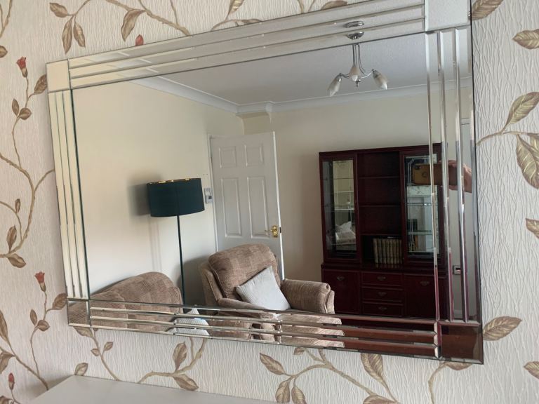 Stylish Bevelled Glass Wall Mirror – Good Condition