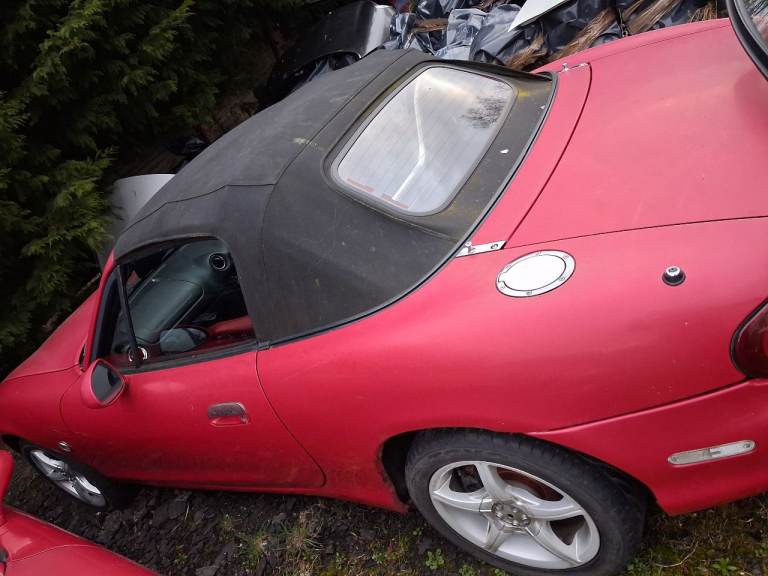 Madza mx5    convertable