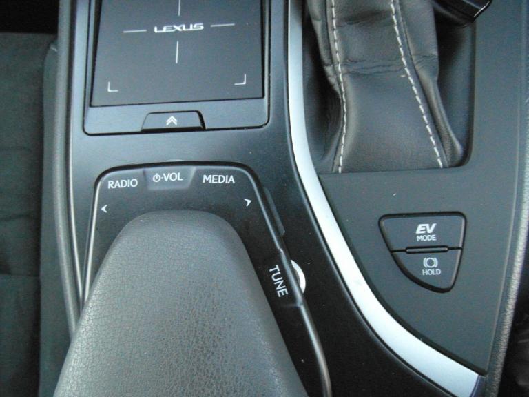 2020 Lexus UX 2.0 250h Premium SUV 5dr Petrol Hybrid E-CVT Euro 6 (s/s) (184 ps) ESTATE Petrol/El...