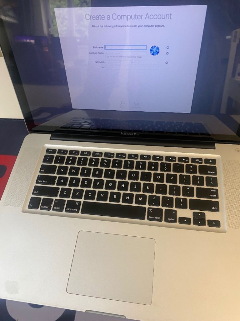 Apply MacBook Pro 2012 15 inches laptop 