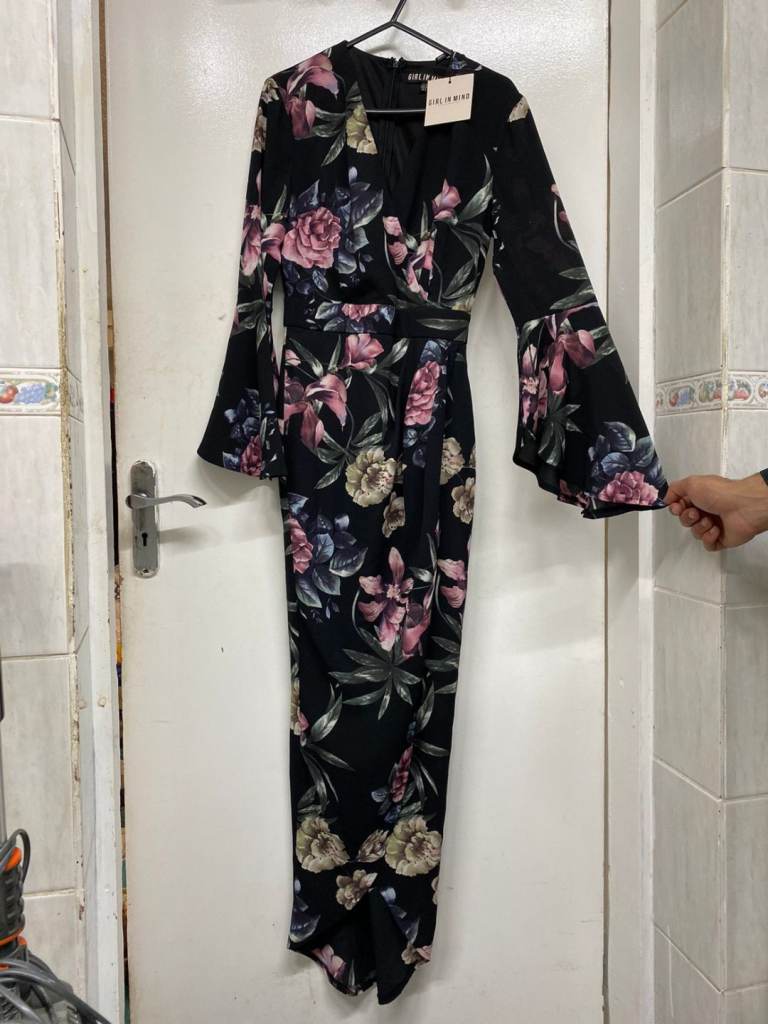 Girl in mind dress size S new with tags