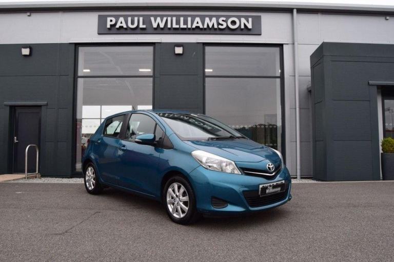 2013 63 TOYOTA YARIS 1.33 DUAL VVT-I TR HATCHBACK 5DR PETROL MANUAL EURO 5 (101