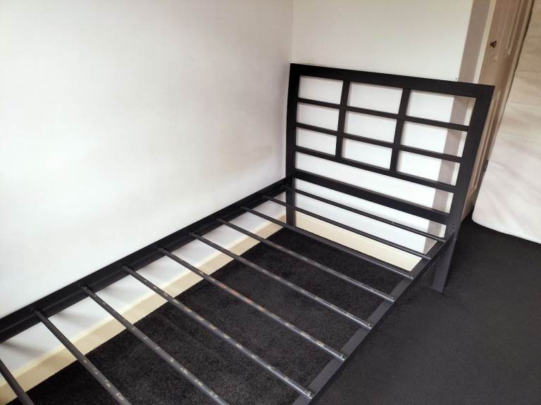 Single size metal bed frame, Black