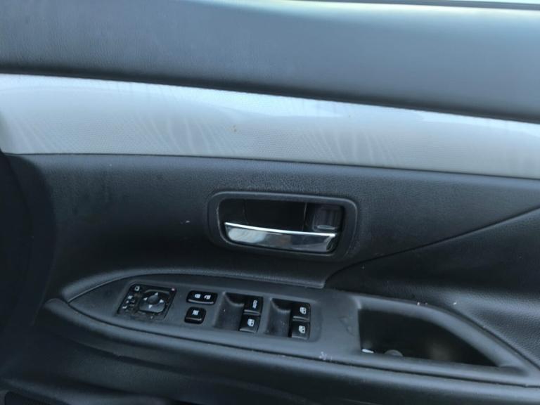 2014 Mitsubishi Outlander 2.0 Plugin Hybrid 12kWh GX3h 5 Seats 4WD Euro 5 Road Tax 20 ULEZ Compli...