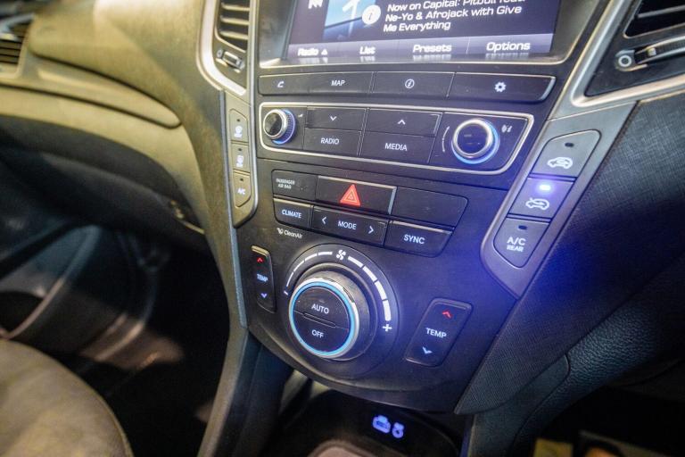 2016 Hyundai Santa Fe 2.2 CRDi Blue Drive Premium SE 5dr Auto [7 Seats] ESTATE DIESEL Automatic