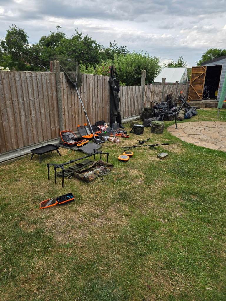 2 x Carp fishing setups