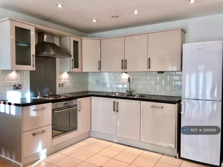 2 bedroom flat in Masshouse Plaza, Birmingham, B5 (2 bed) (#2681619)