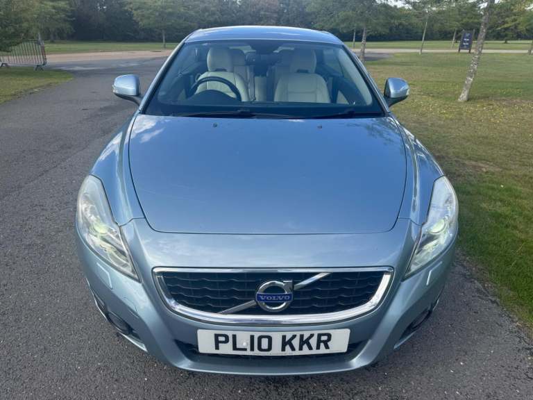 VOLVO C70 2.0 D3 SE Lux 2010