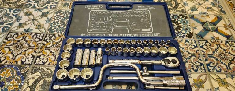 DRAPER PROFESSIONAL SOCKET SET.