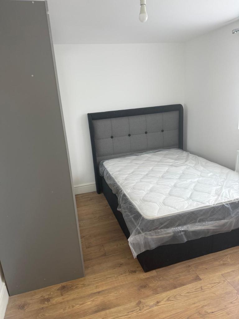 Newly furnished Rooms 