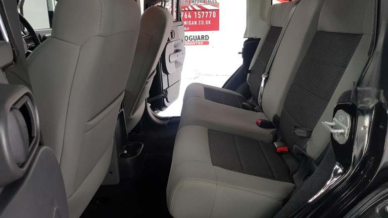 Jeep Wrangler jk 3.8 V6 petrol auto black fresh japanese import - top class 