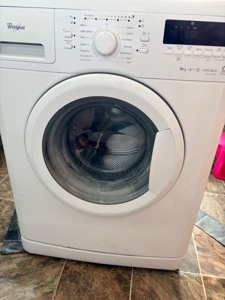 Whirlpool 9kg Washing Machine – Good Condition