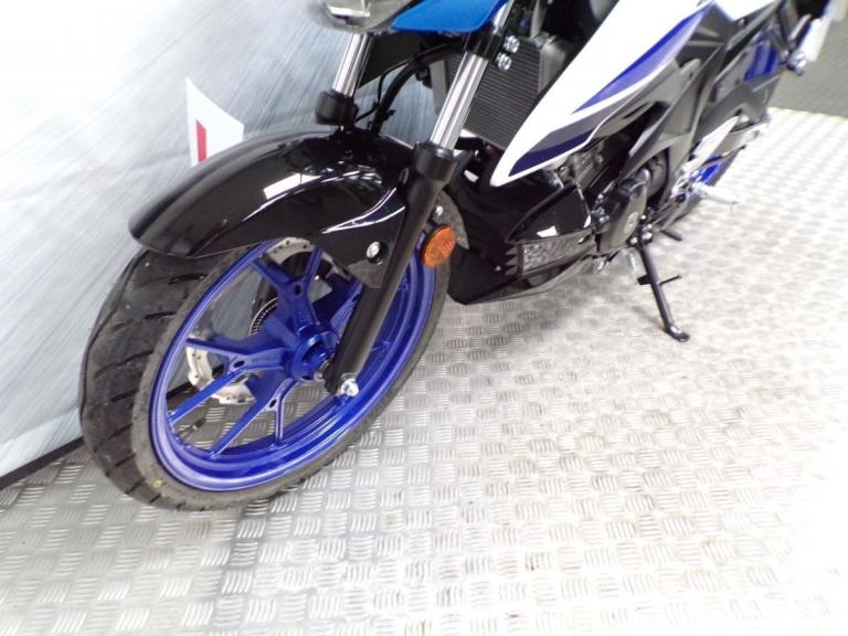 2025 SUZUKI GSX-S 125CC WITH LOW MILEAGE & LOWERING KIT
