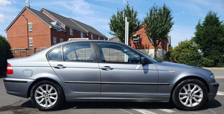 BMW 318I ES - 2.0 Petrol - Manual - 4 door Saloon. 2003/53 - MOT: 11/11/26.