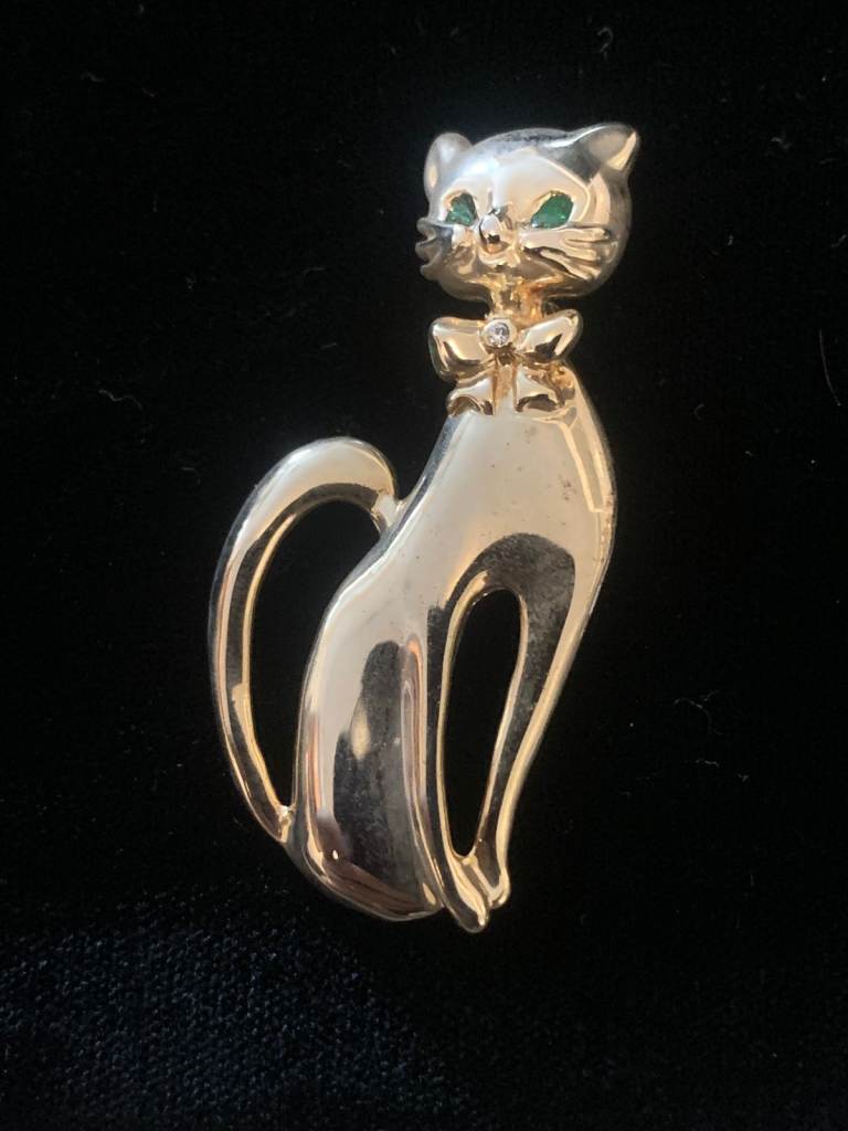  Vintage Stylised Cat Brooch – Rhinestone Goldtone Pin (1950s Design, 1970s Era)