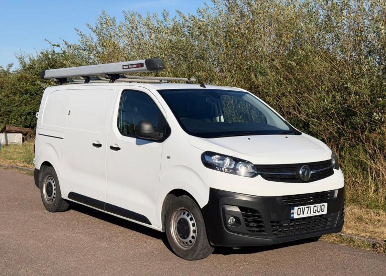 2021 Vauxhall Vivaro 2700 1.5d 100PS Dynamic H1 Van PANEL VAN DIESEL Manual
