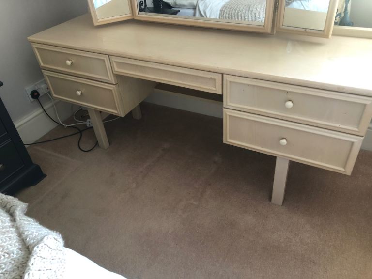G plan dressing table and two bedside cabinets 