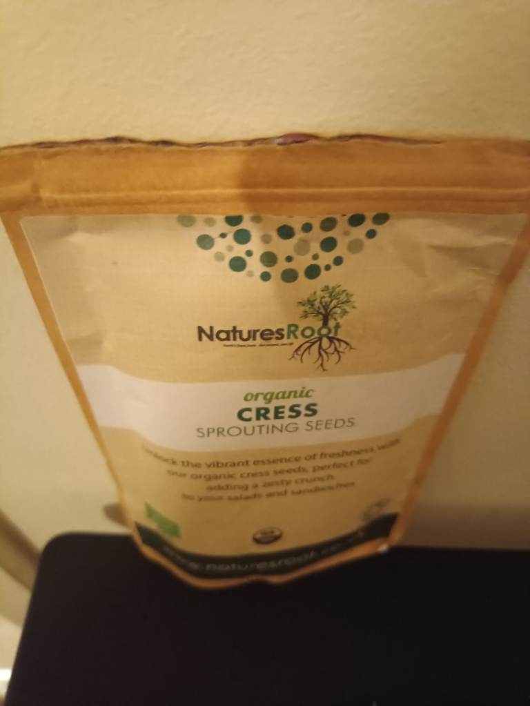 Cress sprouting seeds 