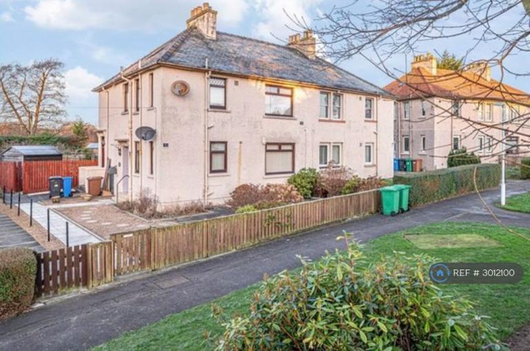 2 bedroom flat in Beatty Crescent, Kirkcaldy, KY1 (2 bed) (#3012100)