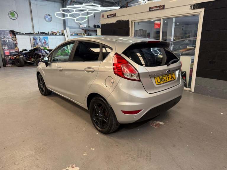 FORD FIESTA 1.3 Zetec 2013