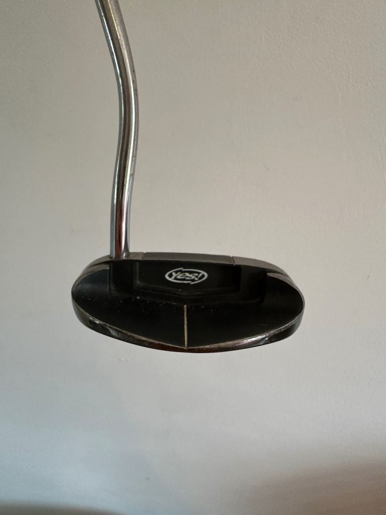 Yes! Victoria II C-Groove Putter with Scotty Cameron Grip