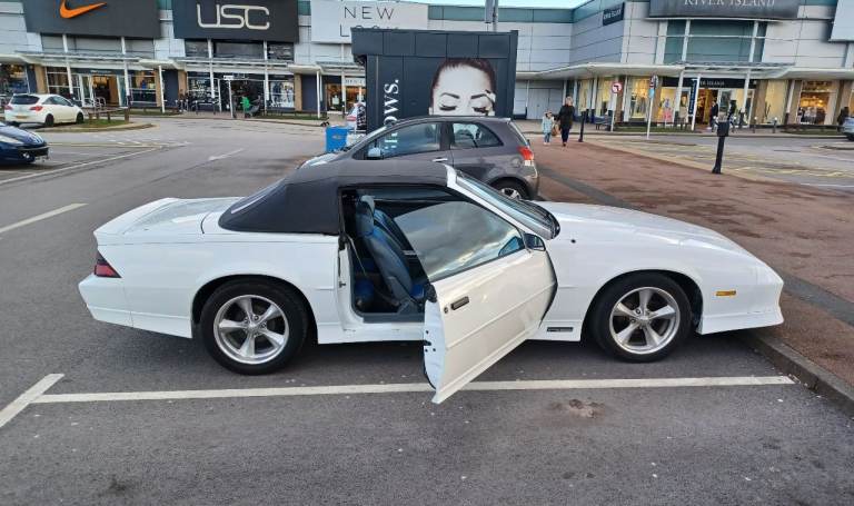 47000 Mls Classic American Muscle Car Chevrolet Camaro 5.0 v8 