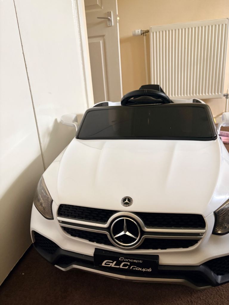 Mercedes-Benz GLC Coupe Ride-On Car – White, Good Condition