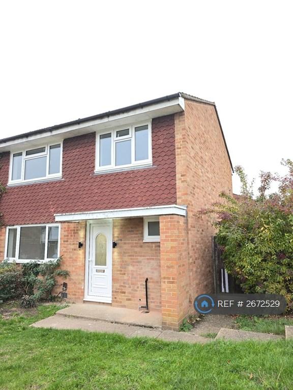 image for 3 bedroom house in Middle Walk, Burnham, SL1 (3 bed) (#2672529)