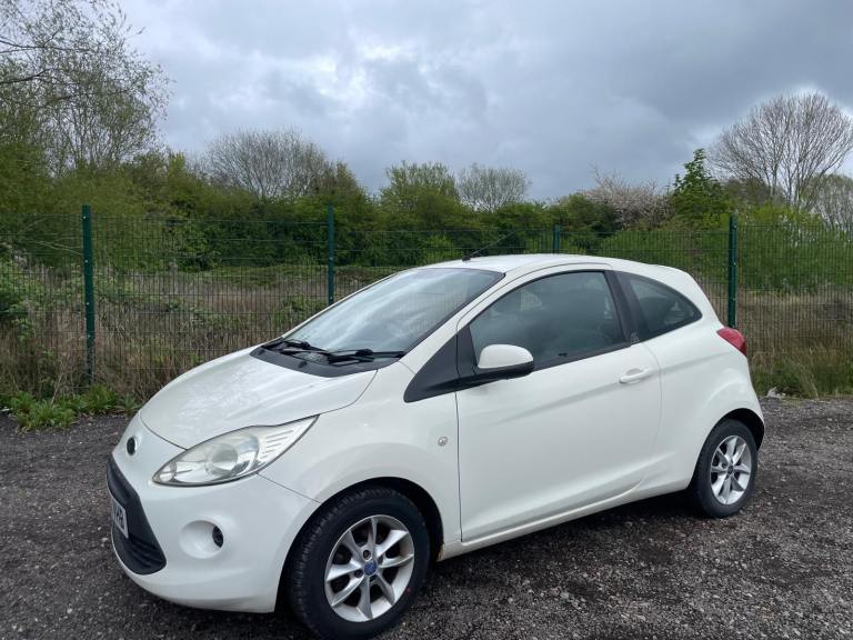 FORD KA 1.2 EDGE 60 REG WHITE 3 DOOR GENUINE 85956 MOT NOVEMBER 26TH 2026 TAX £35 LOW INSURANCE