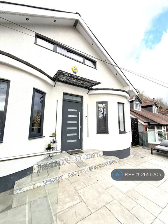 1 bedroom in Milner Road, Surrey, CR3 (#2656705)