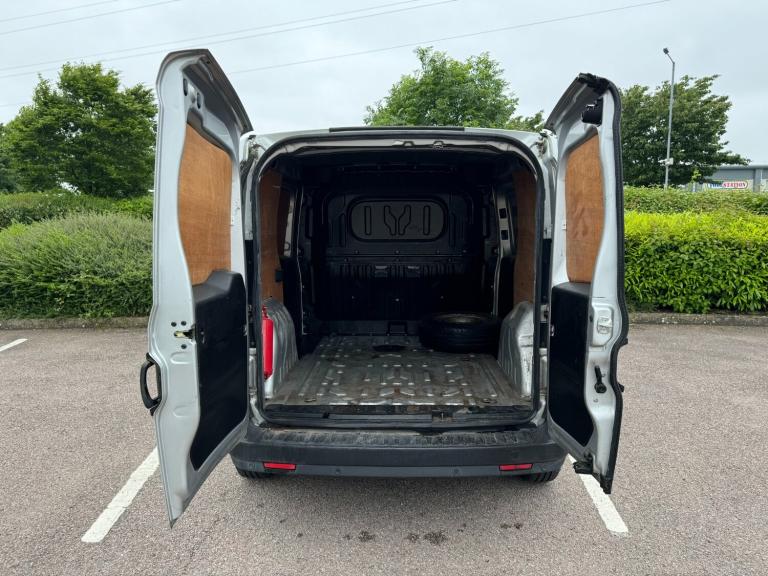 2015 Vauxhall Combo 2000 1.3 CDTI 16V ecoFLEX H1 Van PANEL VAN Diesel Manual