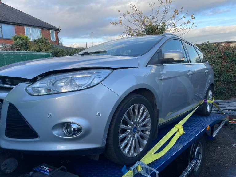 FORD FOCUS MK3 TITANIUM 2.0 DIESEL , AUTO (POWER SHIFT) BRAKING FOR PARTS ONLY